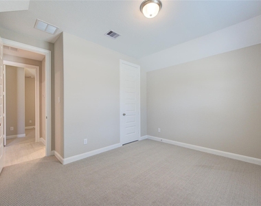 11123 Santiago River Lane - Photo Thumbnail 12
