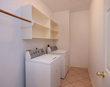 17222 Leeside Drive - Photo Thumbnail 17