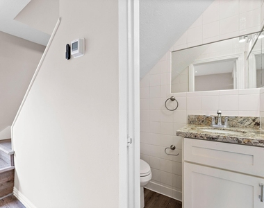 1409 Maryland Street - Photo Thumbnail 2