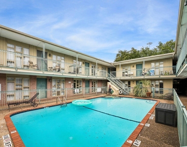 3502 Burlington Street - Photo Thumbnail 5