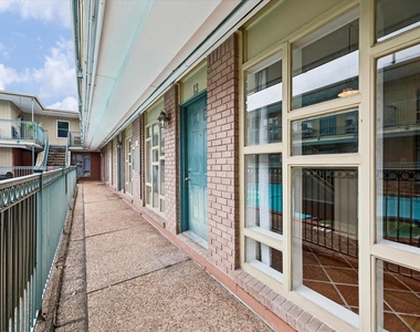 3502 Burlington Street - Photo Thumbnail 9