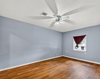 10106 Sierra Drive - Photo Thumbnail 19