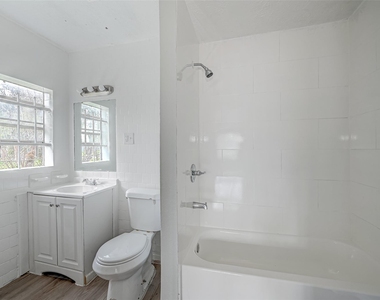 5315 Bellfort Court - Photo Thumbnail 4