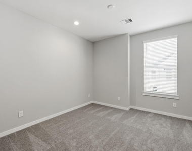 412 Stonework Landing Lane - Photo Thumbnail 26