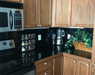 801 Luther Street W - Photo Thumbnail 14