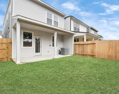 17129 White Acer Way - Photo Thumbnail 39