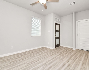 17129 White Acer Way - Photo Thumbnail 7