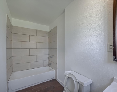 4905 Brinkley Street - Photo Thumbnail 10