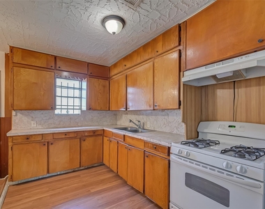 4905 Brinkley Street - Photo Thumbnail 5