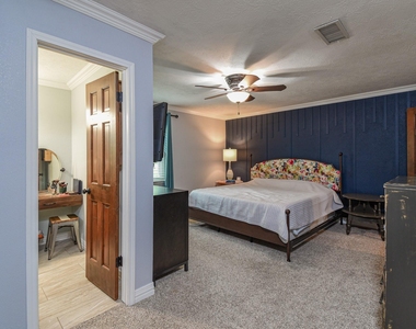 310 Prince Of Wales Street - Photo Thumbnail 8