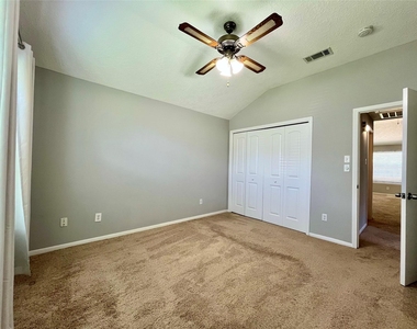 16893 Blue Jay Street - Photo Thumbnail 17