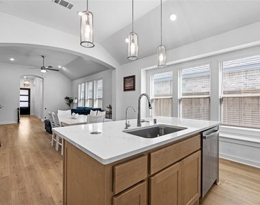7478 Cattail Falls Lane - Photo Thumbnail 24