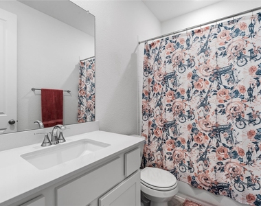 7478 Cattail Falls Lane - Photo Thumbnail 8