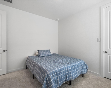 7478 Cattail Falls Lane - Photo Thumbnail 7