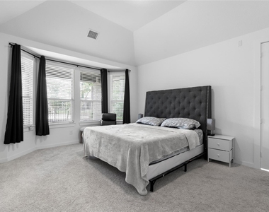 7478 Cattail Falls Lane - Photo Thumbnail 2