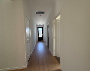 9730 Arrigoni Creek Drive - Photo Thumbnail 5