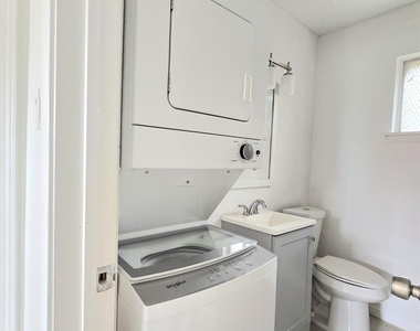 3843 Mount Pleasant St - Photo Thumbnail 16