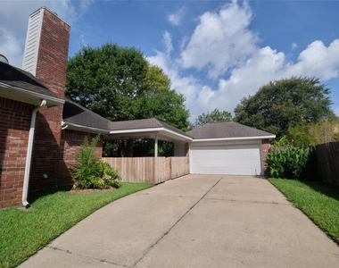 4511 Chestnut Meadow Drive - Photo Thumbnail 2