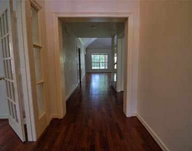 4511 Chestnut Meadow Drive - Photo Thumbnail 10