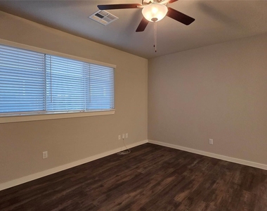 9773 Grosbeak Lane - Photo Thumbnail 4