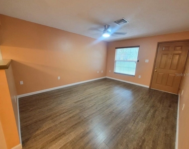 6141 Chesham Drive - Photo Thumbnail 2