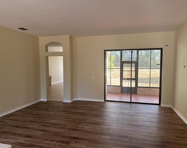 2988 Howland Boulevard - Photo Thumbnail 6