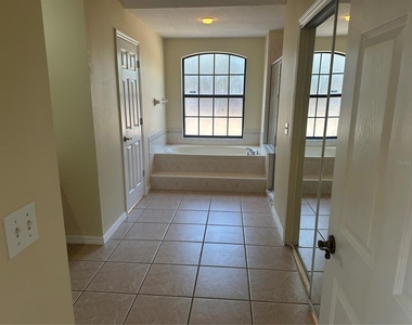 2988 Howland Boulevard - Photo Thumbnail 2