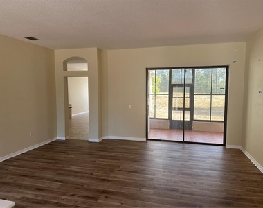 2988 Howland Boulevard - Photo Thumbnail 7