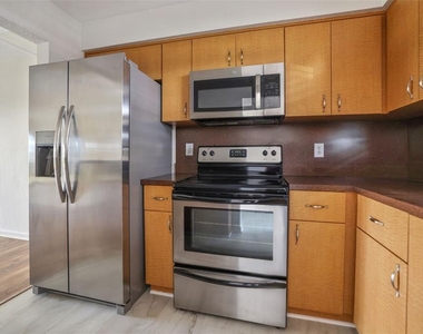 4420 37th Street S - Photo Thumbnail 11