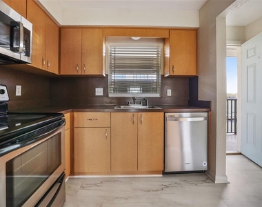 4420 37th Street S - Photo Thumbnail 10