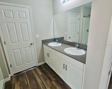 34436 Moonflower Avenue - Photo Thumbnail 17