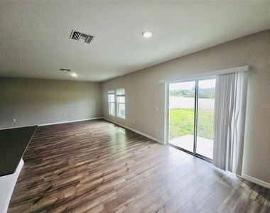 34436 Moonflower Avenue - Photo Thumbnail 5