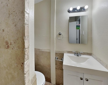 16 N San Remo Avenue - Photo Thumbnail 6