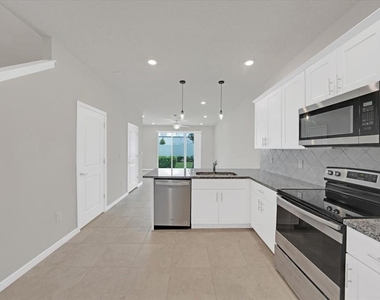 2906 Deer Pine Trail - Photo Thumbnail 6