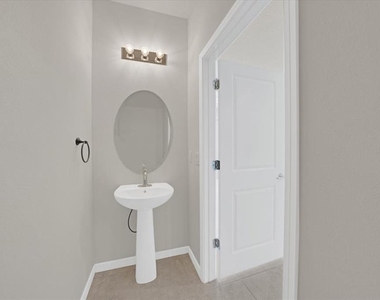 2906 Deer Pine Trail - Photo Thumbnail 16