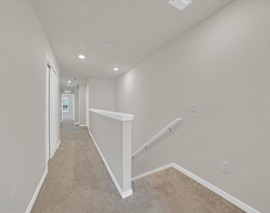 2906 Deer Pine Trail - Photo Thumbnail 20