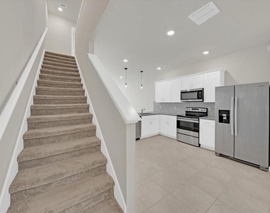 2906 Deer Pine Trail - Photo Thumbnail 19