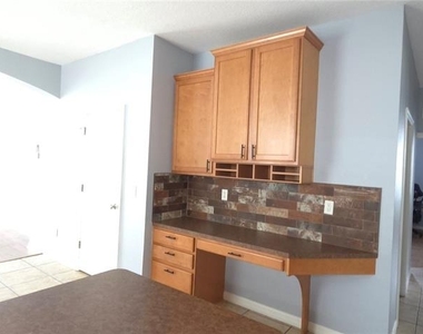 1115 Fennel Green Drive - Photo Thumbnail 7