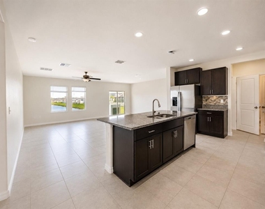 5462 Grays Harbor Court - Photo Thumbnail 5