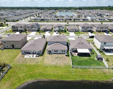 5462 Grays Harbor Court - Photo Thumbnail 24