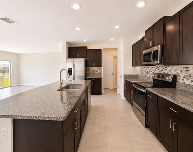 5462 Grays Harbor Court - Photo Thumbnail 7