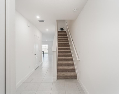 32123 Pond Apple Bend - Photo Thumbnail 5