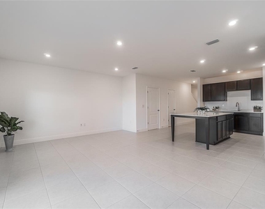 32123 Pond Apple Bend - Photo Thumbnail 15