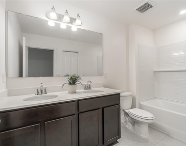 32123 Pond Apple Bend - Photo Thumbnail 25