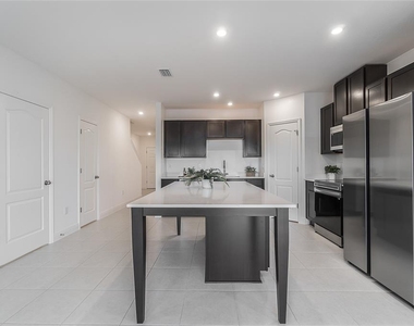32123 Pond Apple Bend - Photo Thumbnail 11