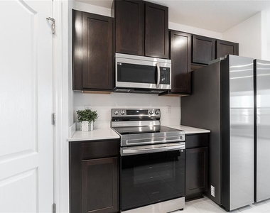 32123 Pond Apple Bend - Photo Thumbnail 9