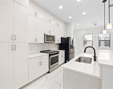 1332 W Gray Street - Photo Thumbnail 18