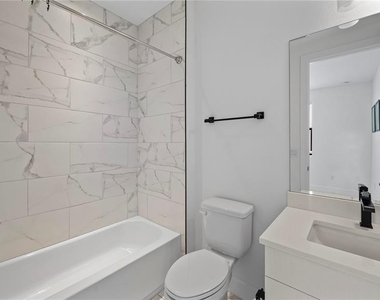 1332 W Gray Street - Photo Thumbnail 7