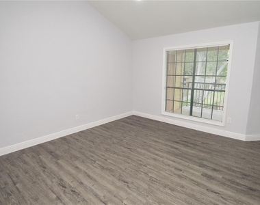 8633 Fancy Finch Drive - Photo Thumbnail 95