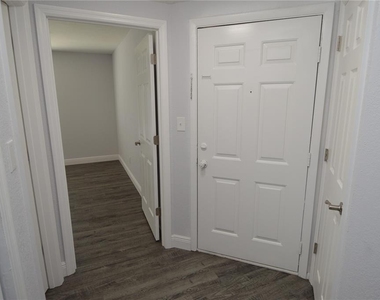 8633 Fancy Finch Drive - Photo Thumbnail 23